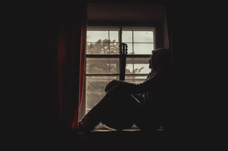 Hold Your Breath: The Unexpected Power of Going Quiet in the Middle of a Song