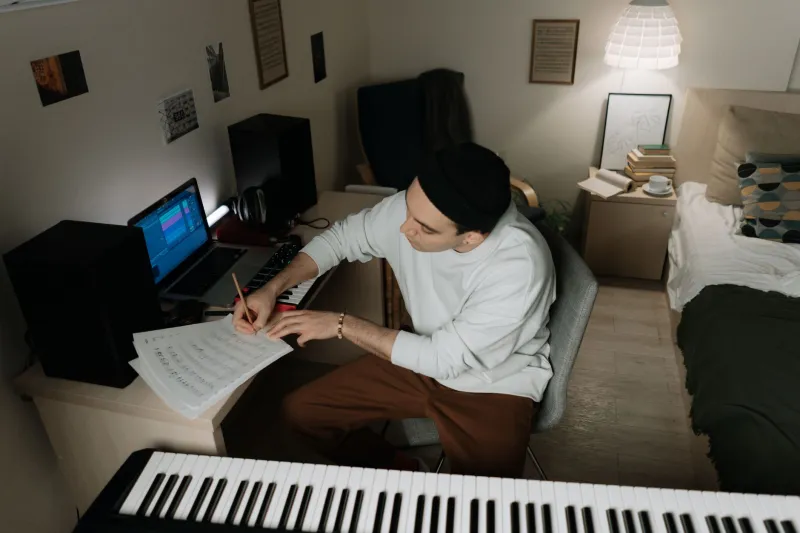 Melodies That Were Built to Last a Lifetime, Not a News Cycle